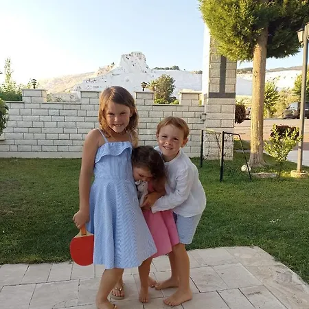 Hal-tur Hotel 3*