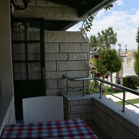 Hal-tur Hotel