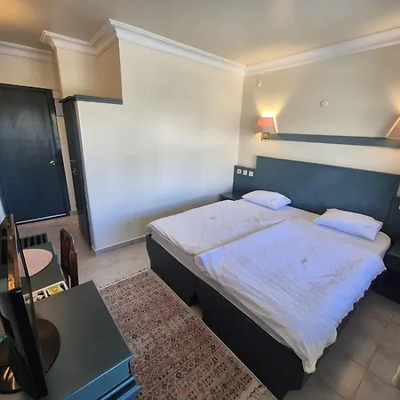 Hotel Hal-tur 3*
