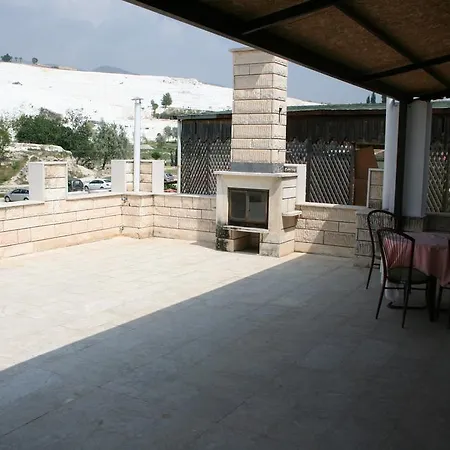 Hotel Hal-tur