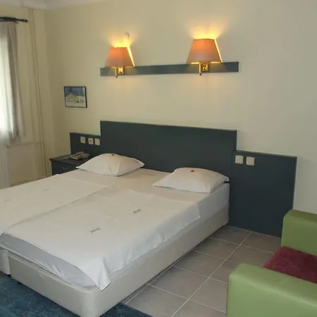 Hotel Hal-tur 3*