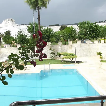 Hal-tur 4* باموكاليه