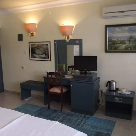 Hotel Hal-tur 3*